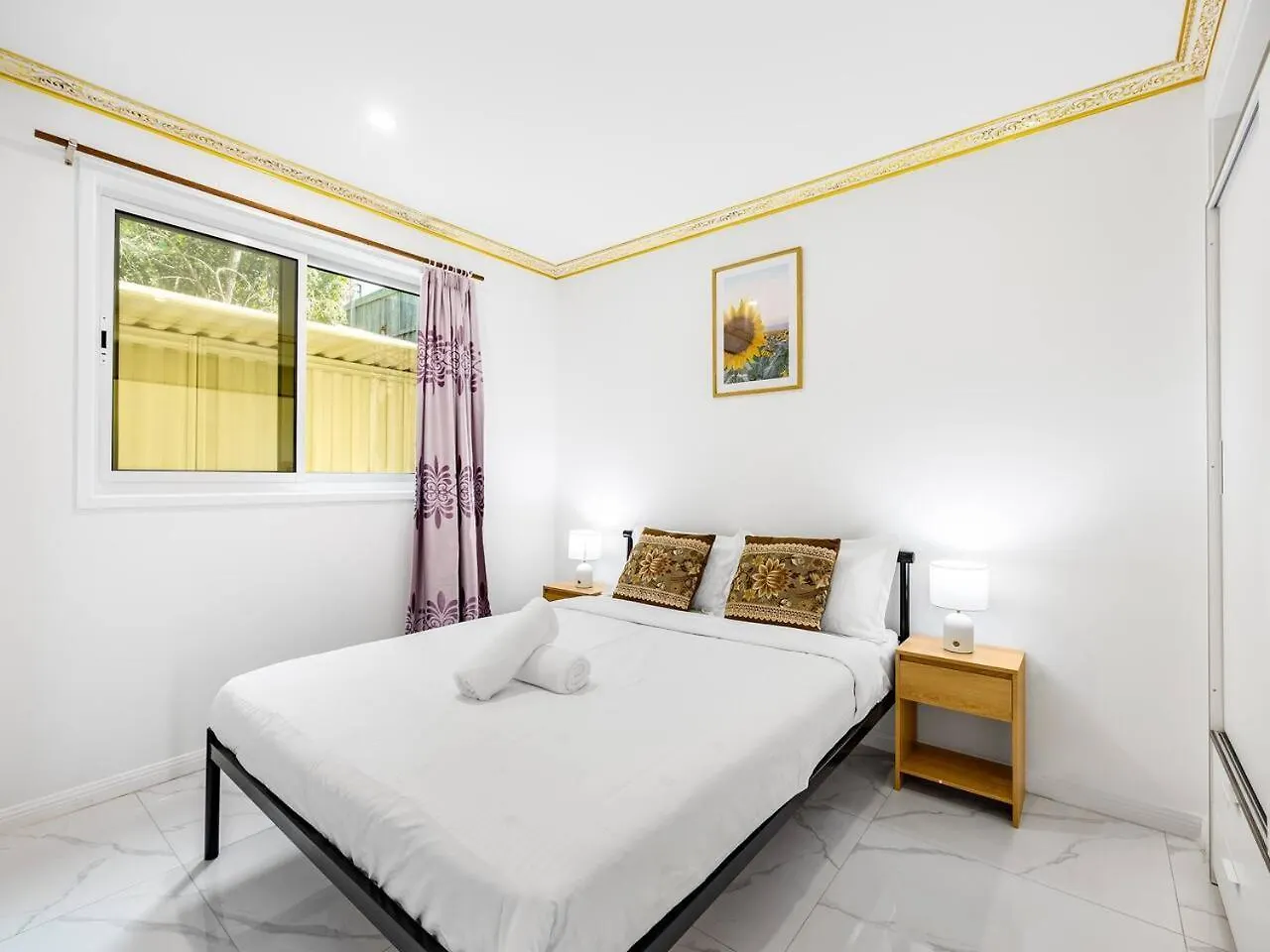 Malls At Doorstep 2-Bed Unit In Heart Of Cannon Hill contacts